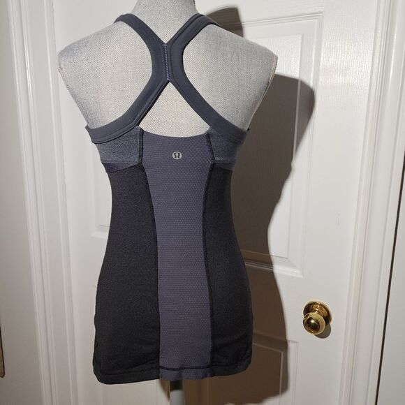 LULULEMON tank  - Picture 3 of 4